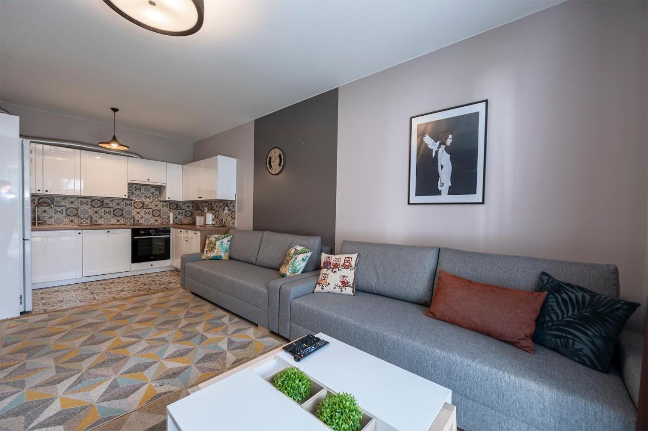 Luxury In City -8- Free Parking 우치 외부 사진